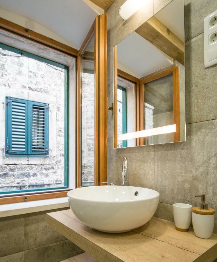 ספליט Jr Luxury Guesthouse2 מראה חיצוני תמונה